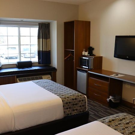 Microtel Inn & Suites By Wyndham Columbus Near Fort Moore Экстерьер фото